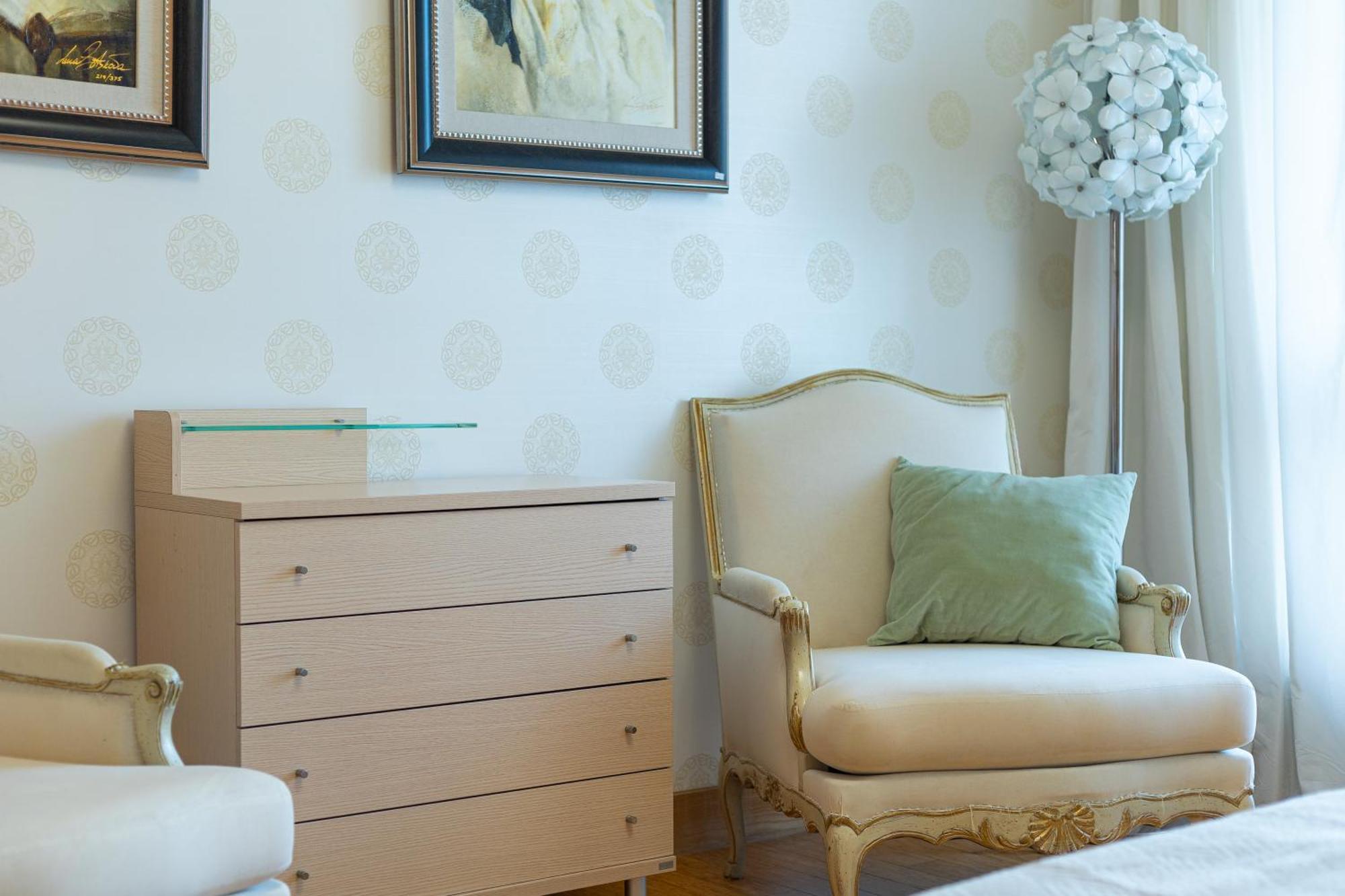Royal Suites Whith Free Parking Рига Экстерьер фото